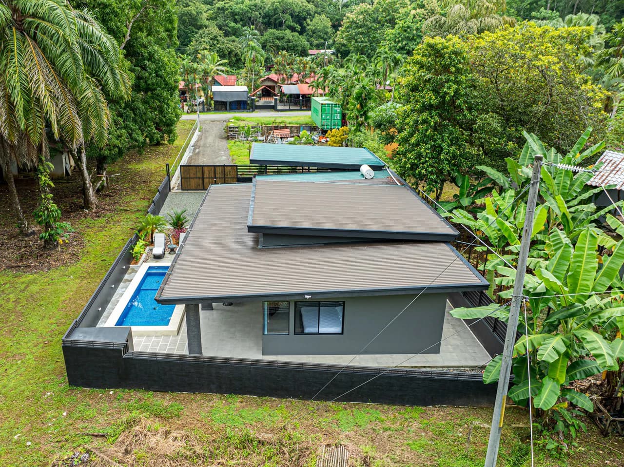 Gorgeous Brand New 3br Home close to Dominical with extra land.: House For Sale in Hatillo - photo 5