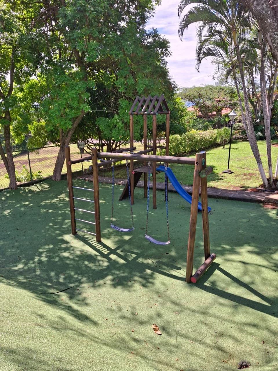 Casa Hacienda: REDUCED $30K! Modern single level in Prestigious Hacienda del Paseo - photo 3