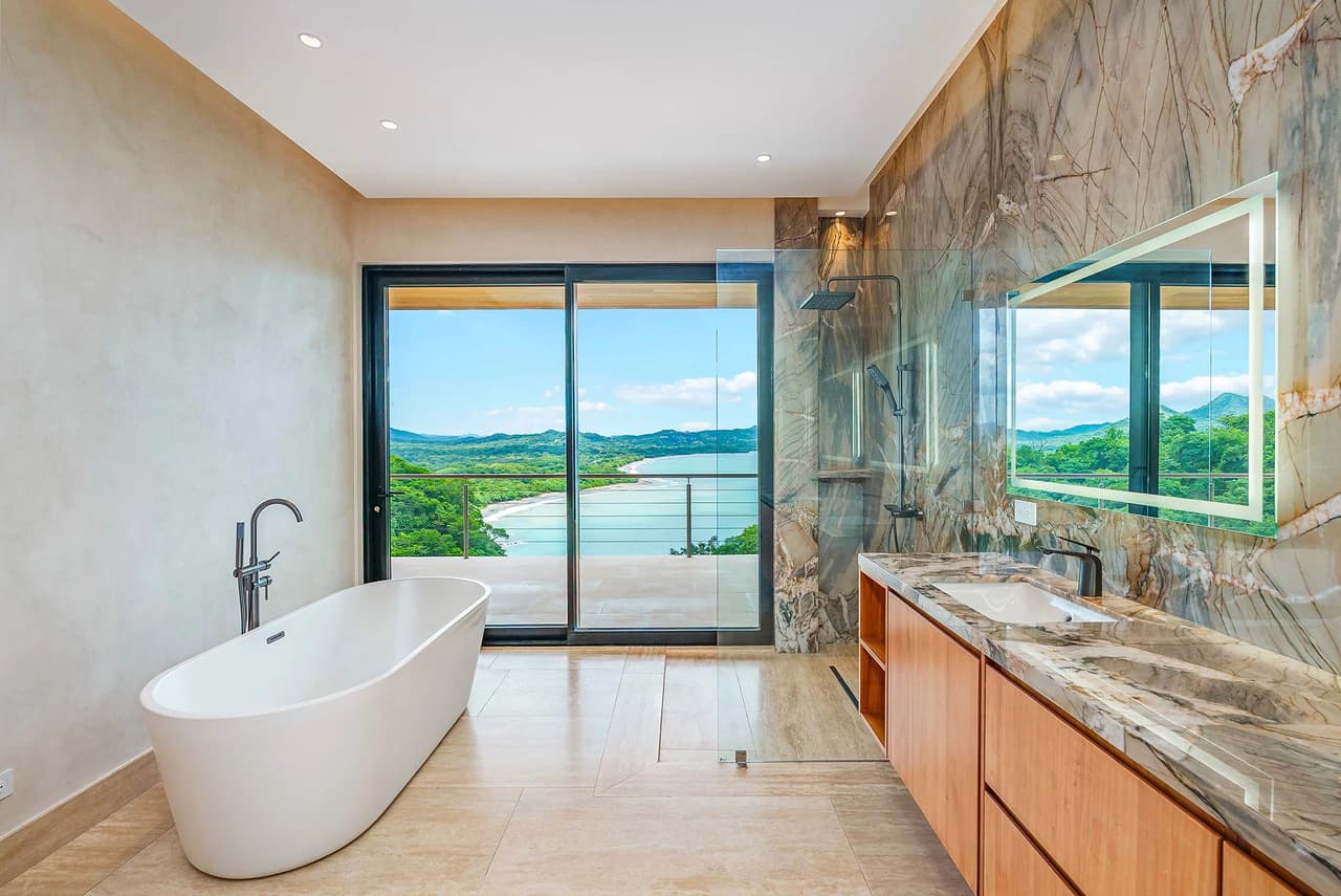 Casa Vision: Luxury Estate with Sweeping Ocean Views - photo 20
