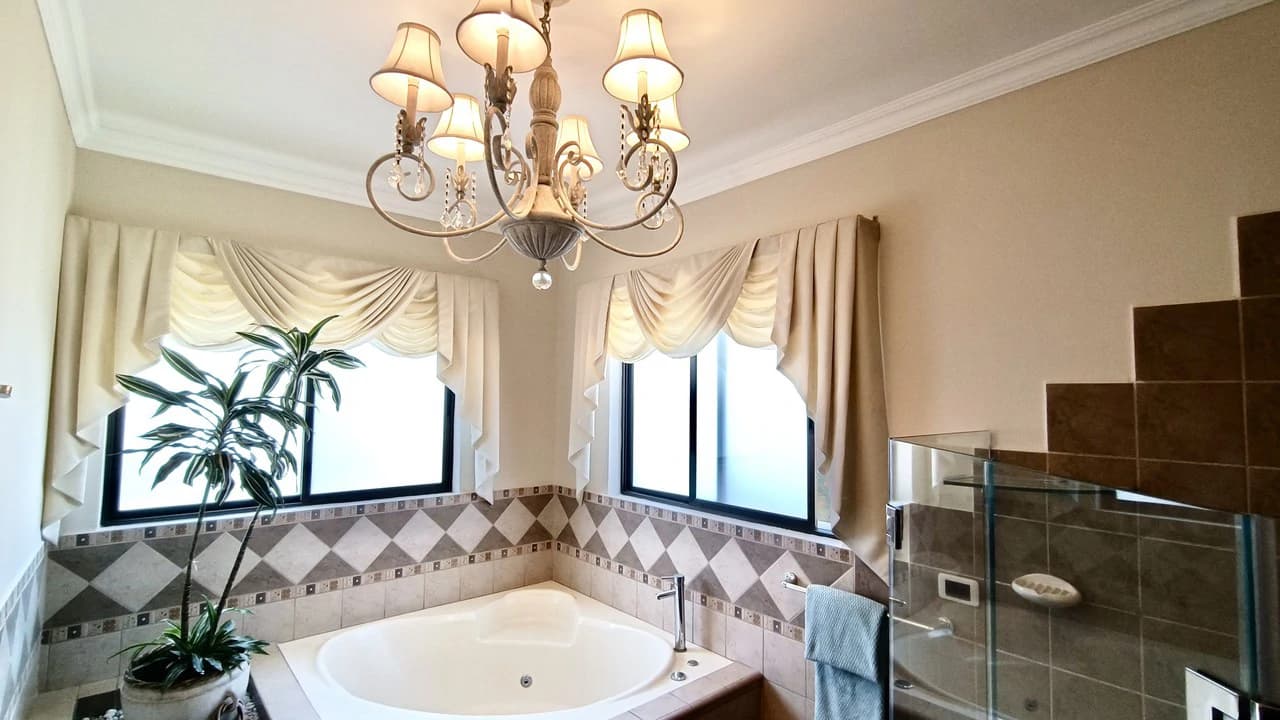 House for sale in Belen, Heredia, Costa Rica. Totally furnished!!! - photo 16