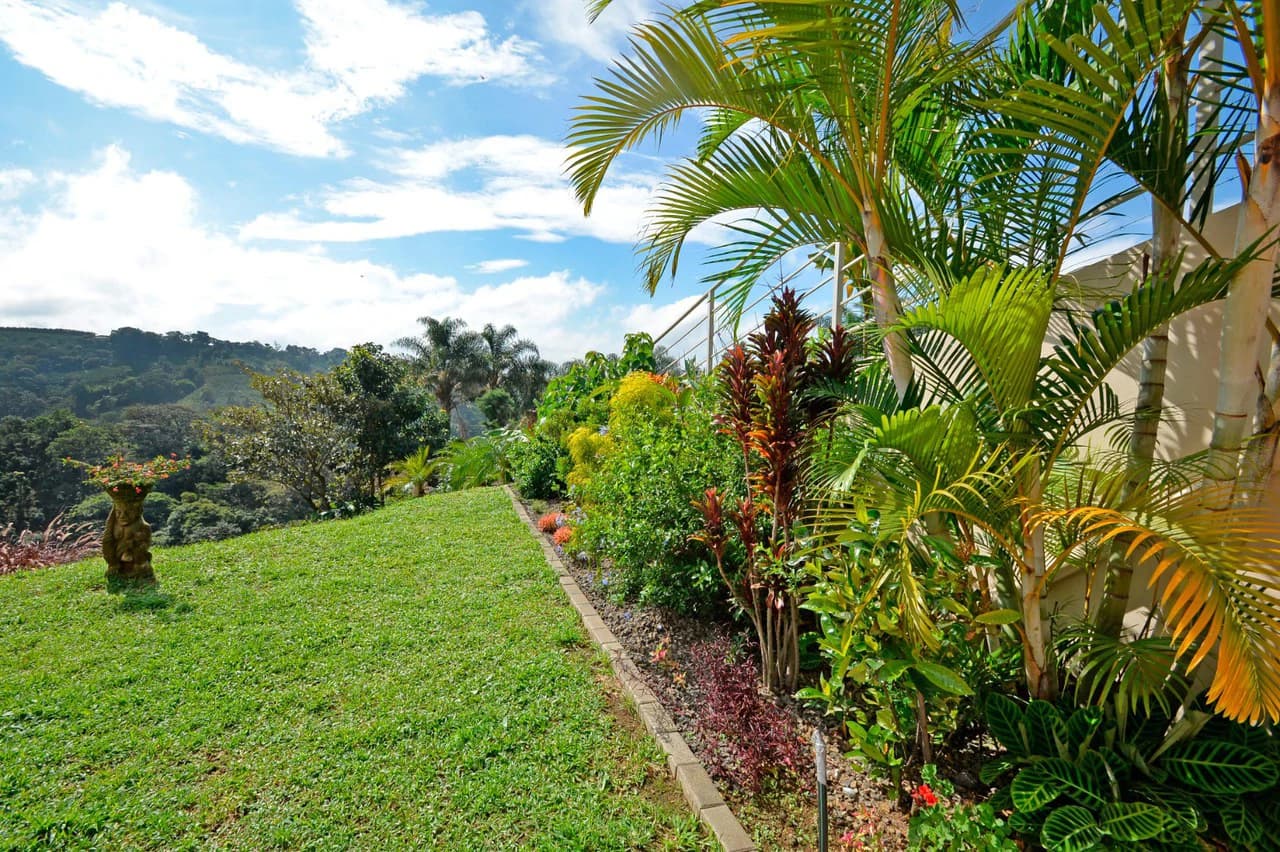 TURNKEY INVESTMENT PROPERTY IN GRECIA - photo 10