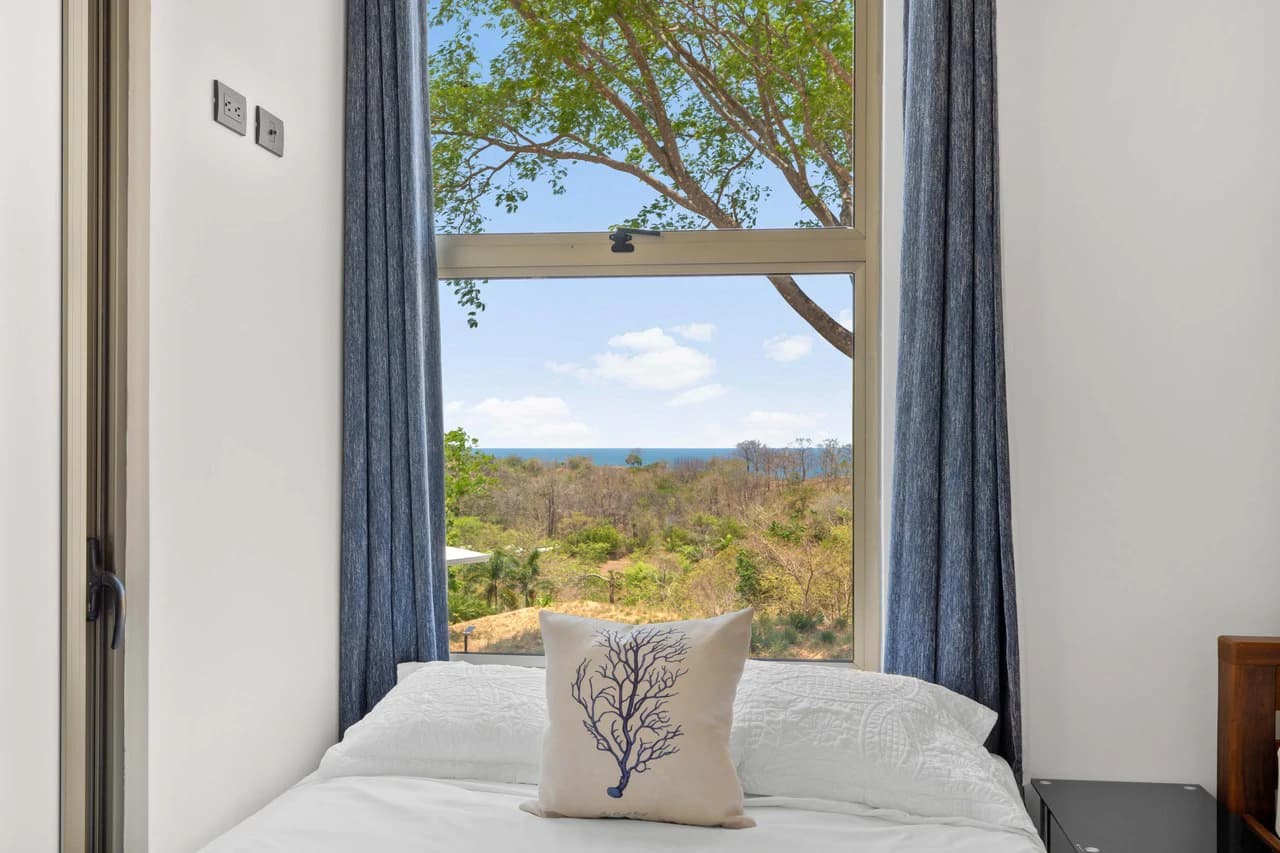 Casa Hijau: Modern Ocean-View Surf Home in Marbella - photo 24