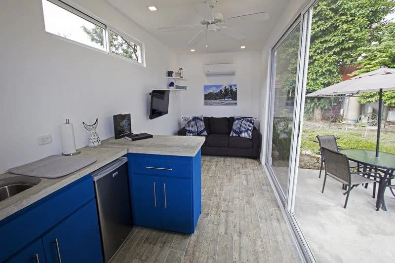 Sea Casa: Modern Container Rental Complex & Owners home – Unique Live and work opportunity in Samara Beach! - photo 9