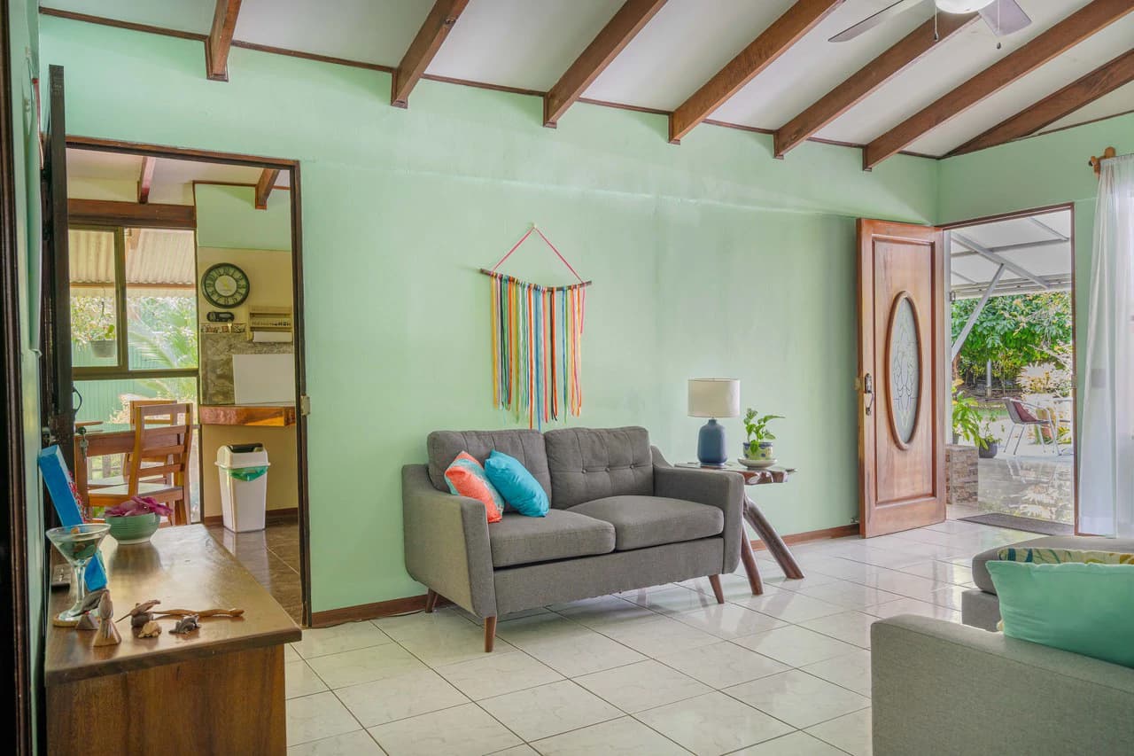 Matapalo gated home, 5 minutes from beach - photo 4