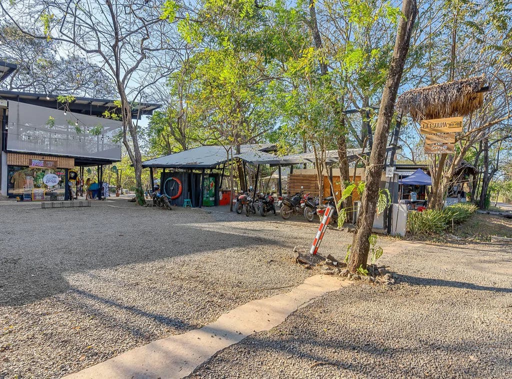 La Esquina de Avellanas: The Premier Commercial Plaza in Playa Avellanas, Costa Rica - photo 16