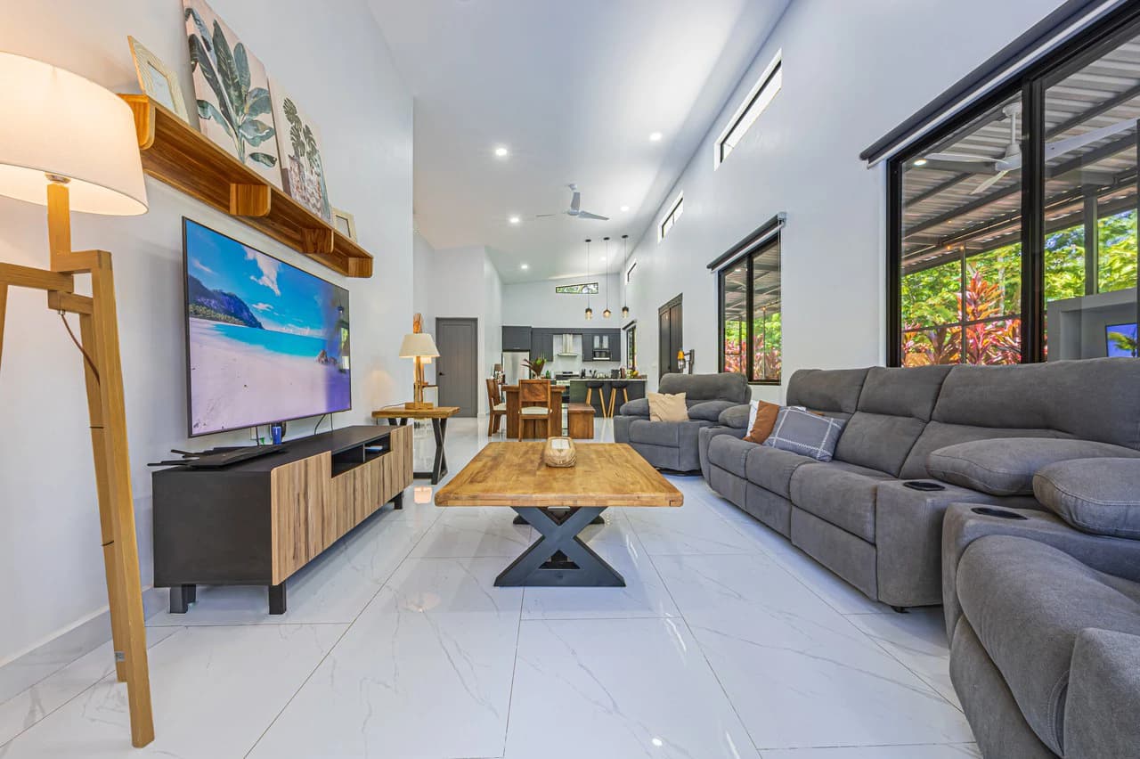 Mountain House For Sale in Cinco Ventanas - photo 36