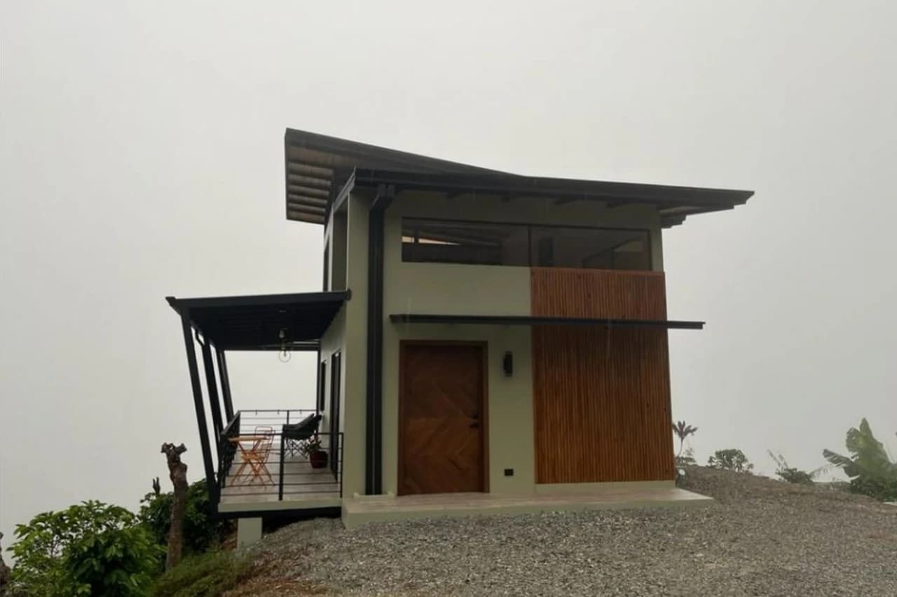 Modern Country House with Guest Cottage Amidst a Coffee Plantation in Perez Zeledon, Costa Rica - photo 9