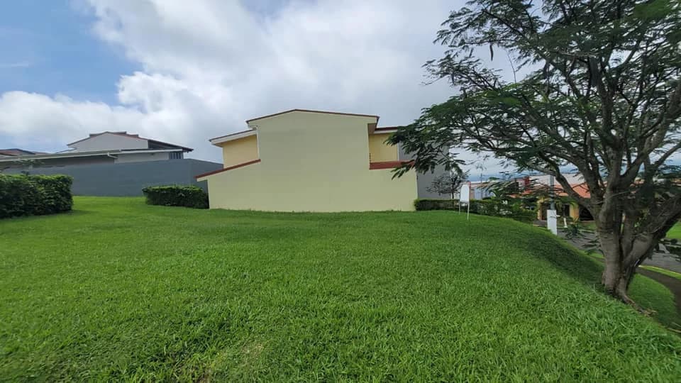 Lot for sale in Lomas del Bosque - Grecia - photo 2