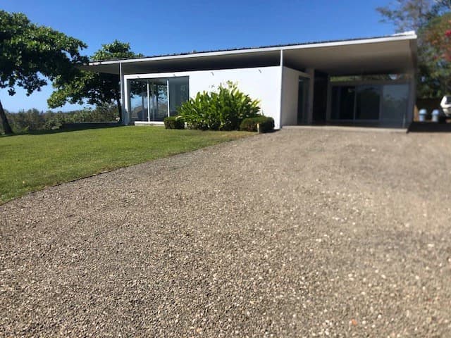 Fine private modern house in spacious ocean view property - photo 2