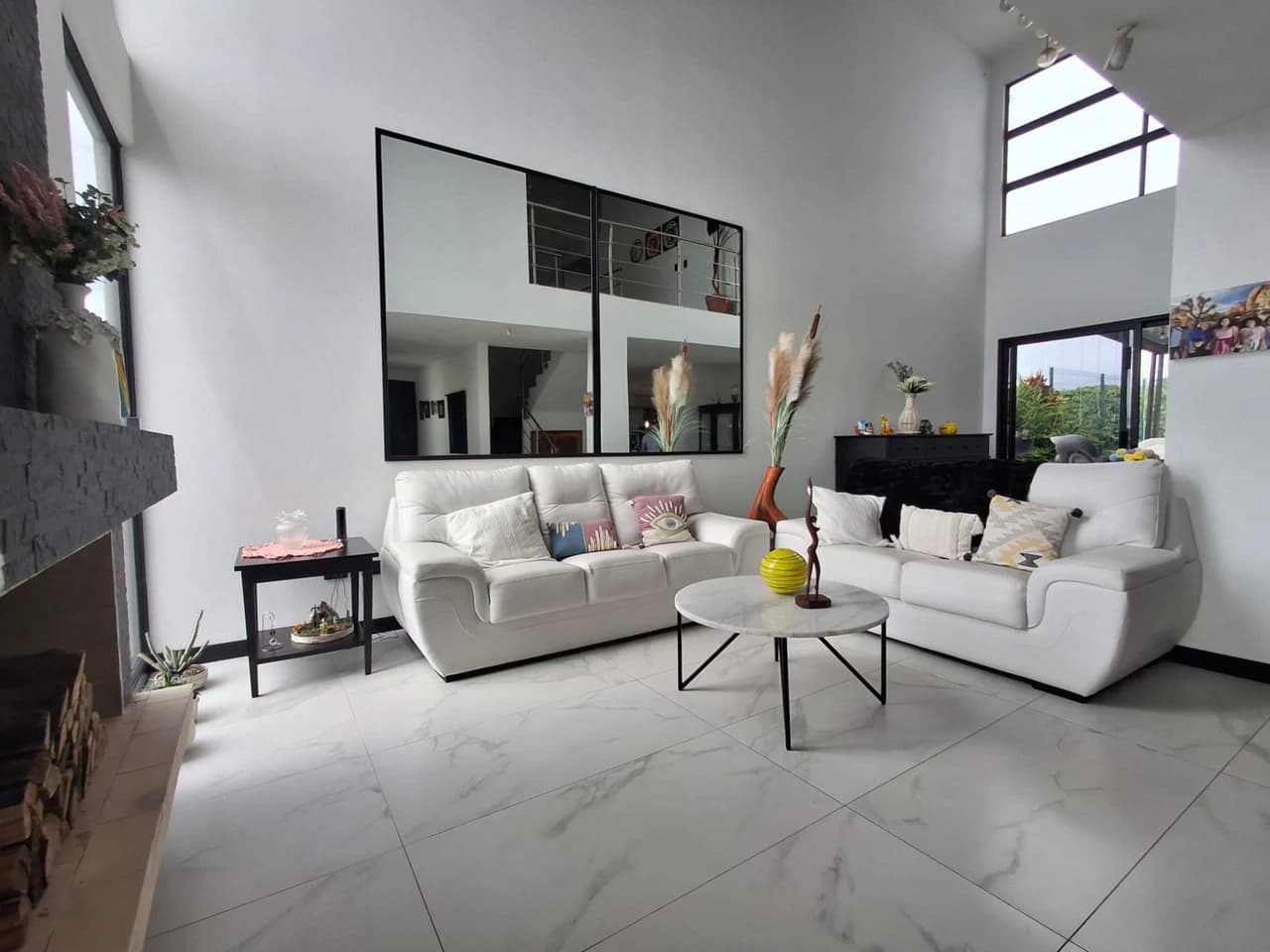 Casa Modern Elegance: 5 Bedrooms...Large Lot and Views! - photo 6