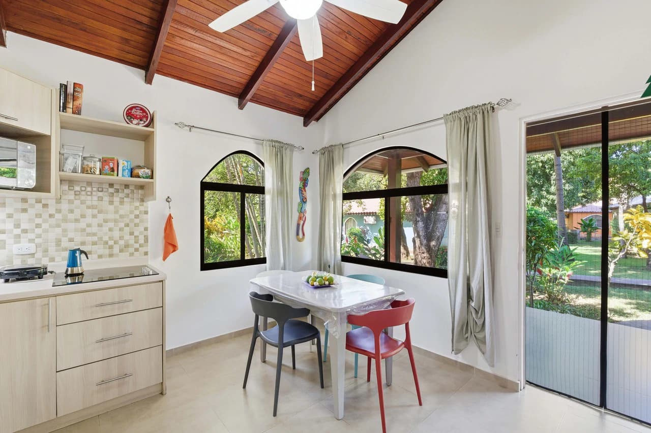 Villaggio ll 423a: Move-In Ready 1-Bedroom Villa Near the Beach - photo 5