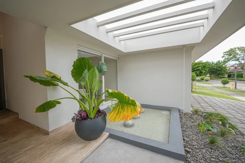 House For Sale in Lindora - photo 2