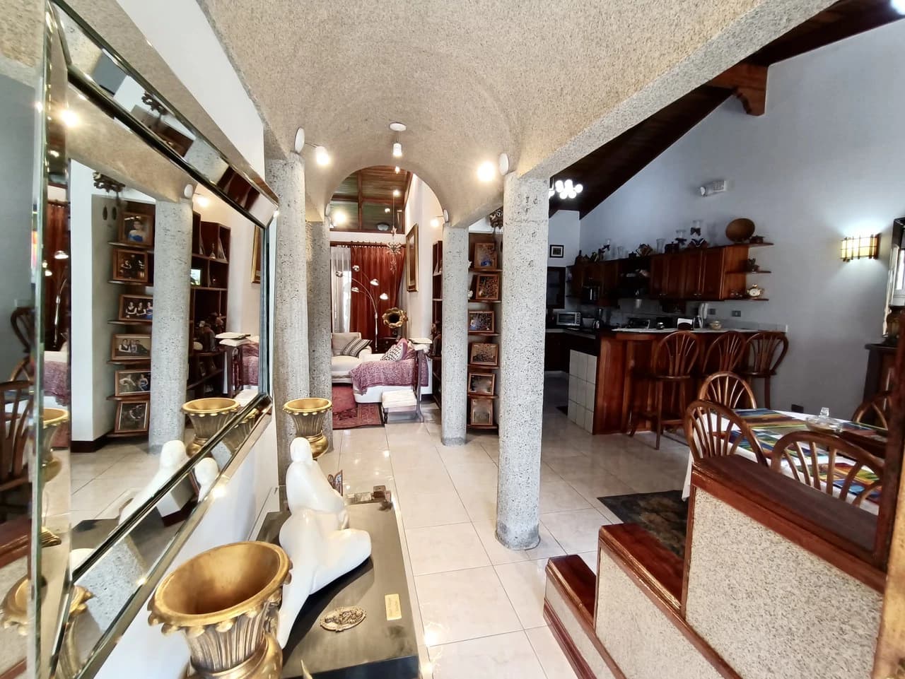 Beautiful one story house in San Luis, Santo Domingo, Costa Rica - photo 6
