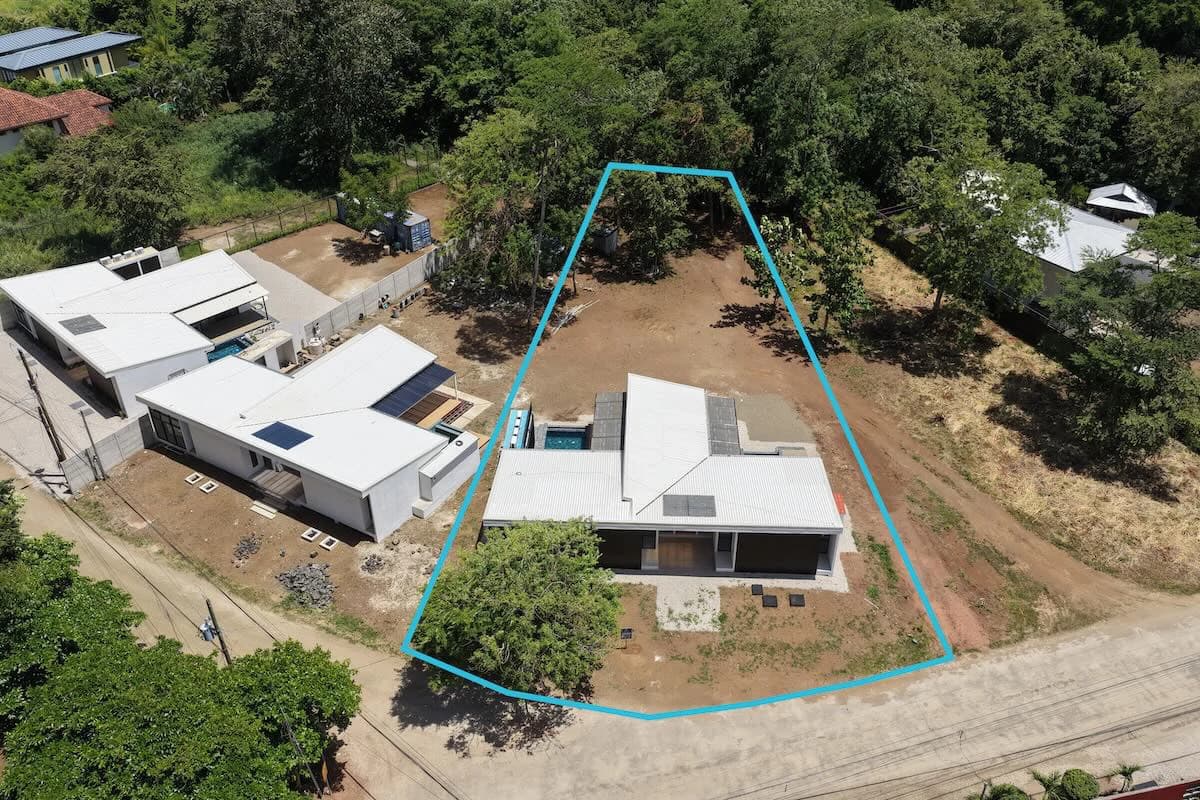 Casa Solana: Brand-New Modern Home in Palm Beach Estates, 2-Minute Walk to the Beach! - photo 30