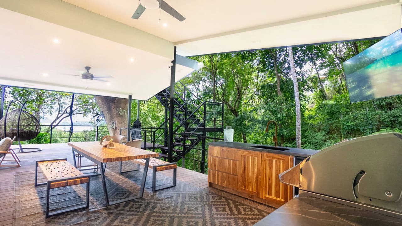 Colina: Flexible Family Home Near Playa Pájaros - photo 4