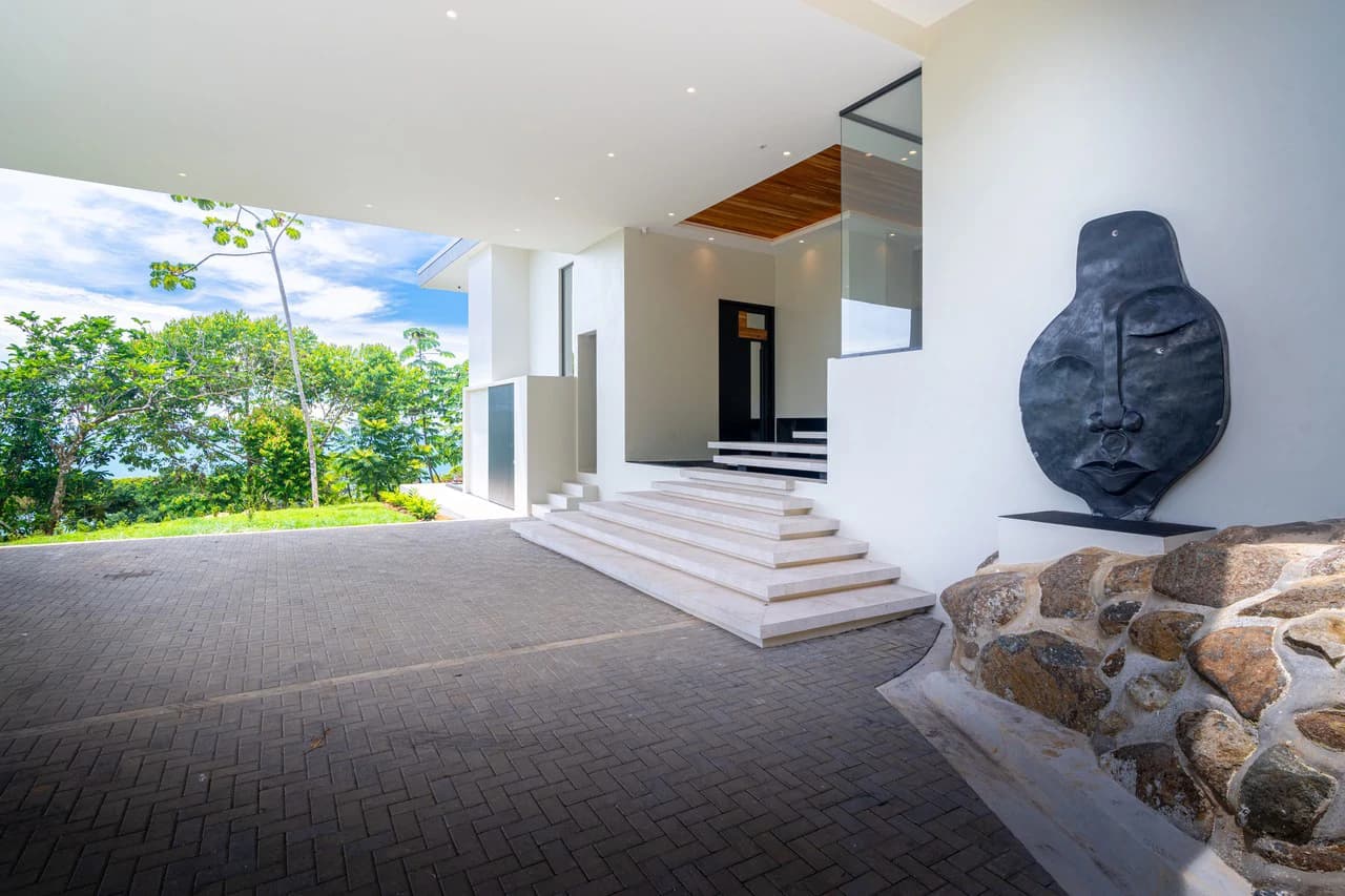 Acqua Blu: Mountain House For Sale in Escaleras - photo 44