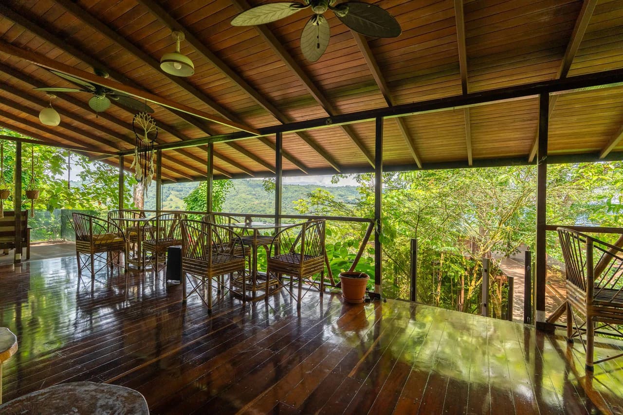 Prime Location 2 Bedroom House Observation Deck - photo 3