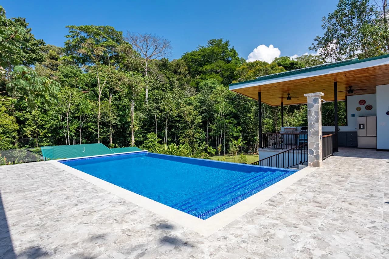 Custom Built Luxury Retreat with Guest Villas in Ojochal - photo 29