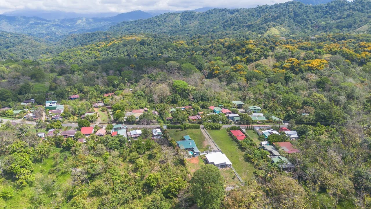 Brand-New Mountain View Home with Pool and Expansion Potential in Villa Nueva, Quepos: House For Sale in Quepos - photo 10