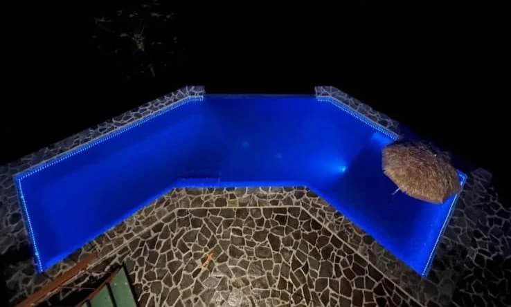 Parrita Jungle home: REDUCED! Luxury Jungle Estate with Airbnb cabin - photo 5