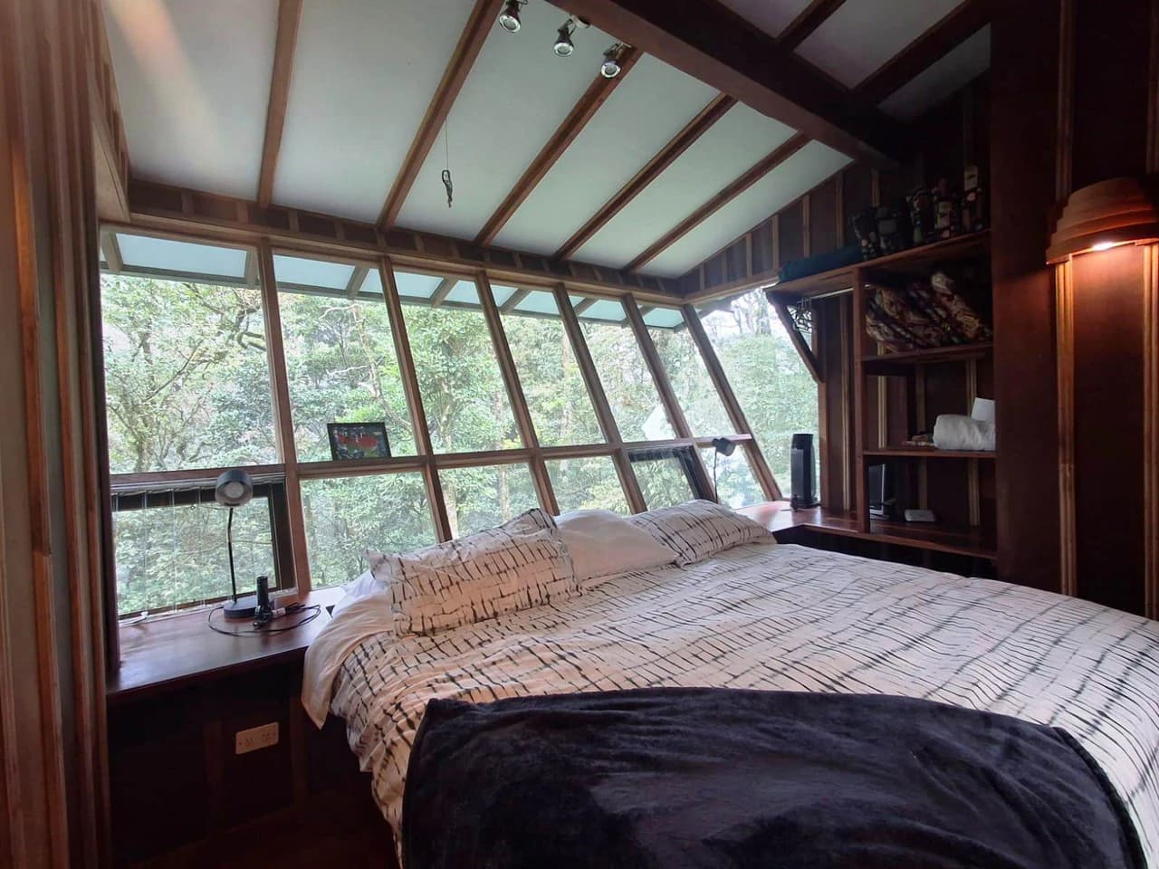 Casa Monte Verde: A LUXURY RAINFOREST HOME - photo 27