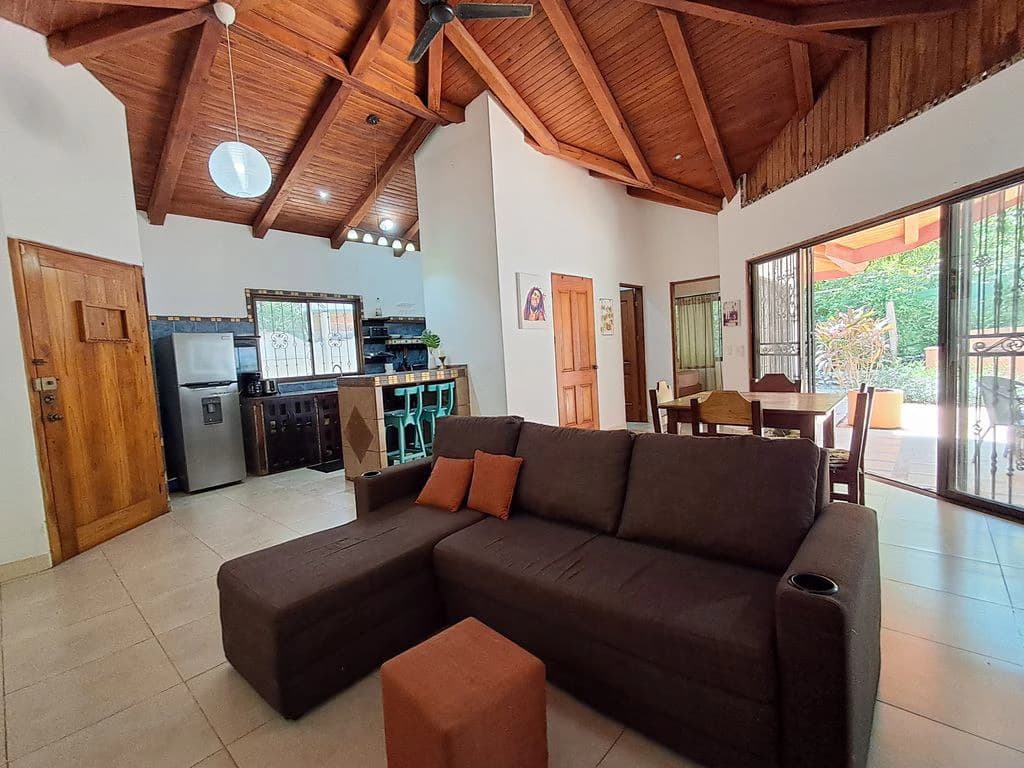 Casa Colibri: Tropical Home with Casita, Pool & Prime Buenavista Location - photo 3