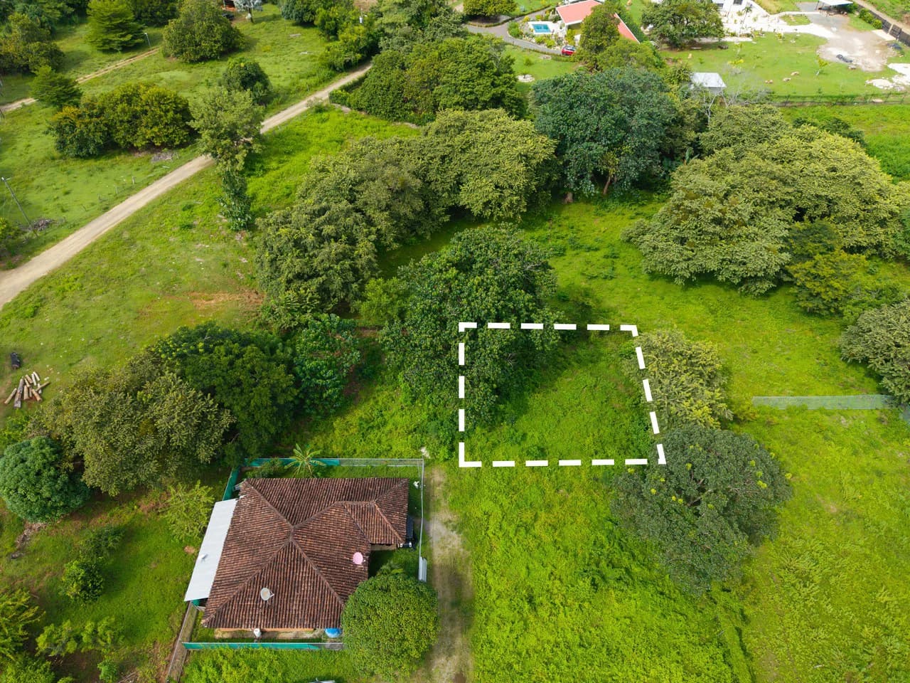 424m2 Lot with Water in Playa Potrero: Ready-to-Build Lot with Approved Plans & Renders - photo 3