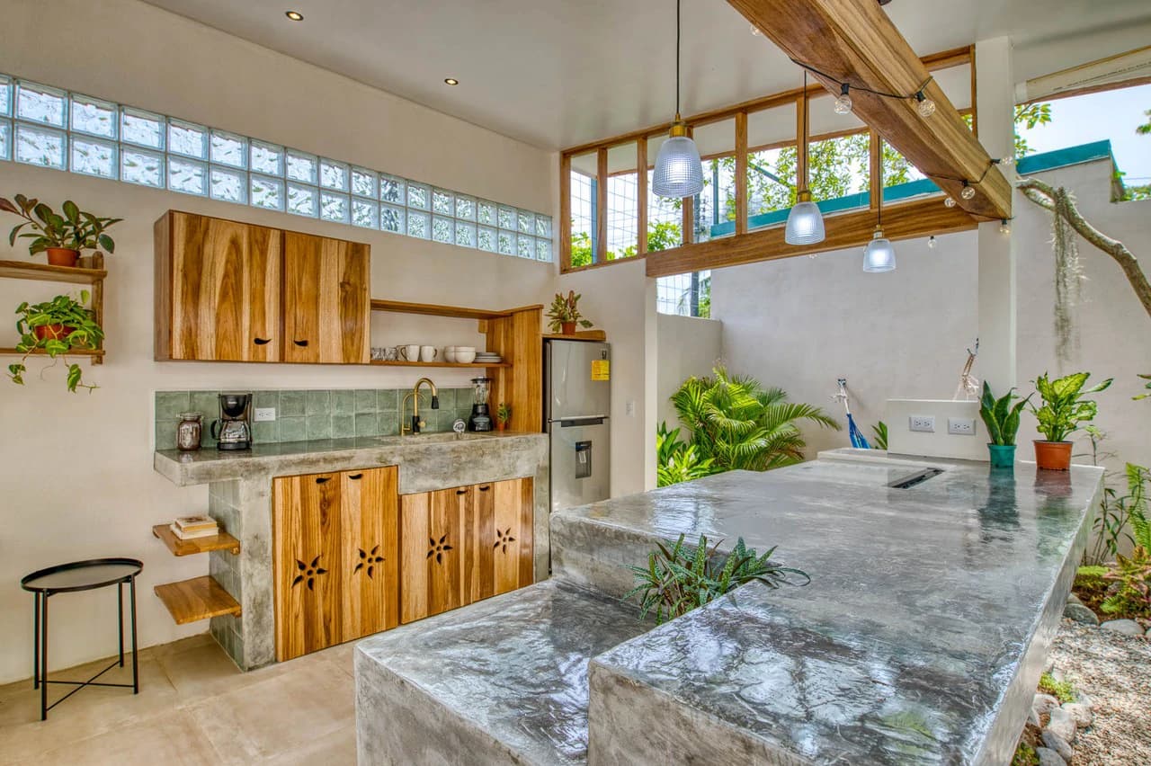 2 Bd/2 Ba - Move-In Ready Caribbean Living in Central Puerto Viejo - photo 7