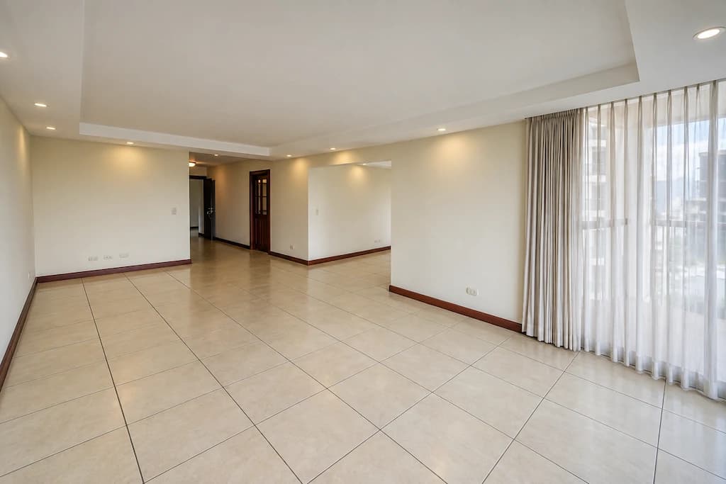Apartment For Sale in San Rafael - photo 5