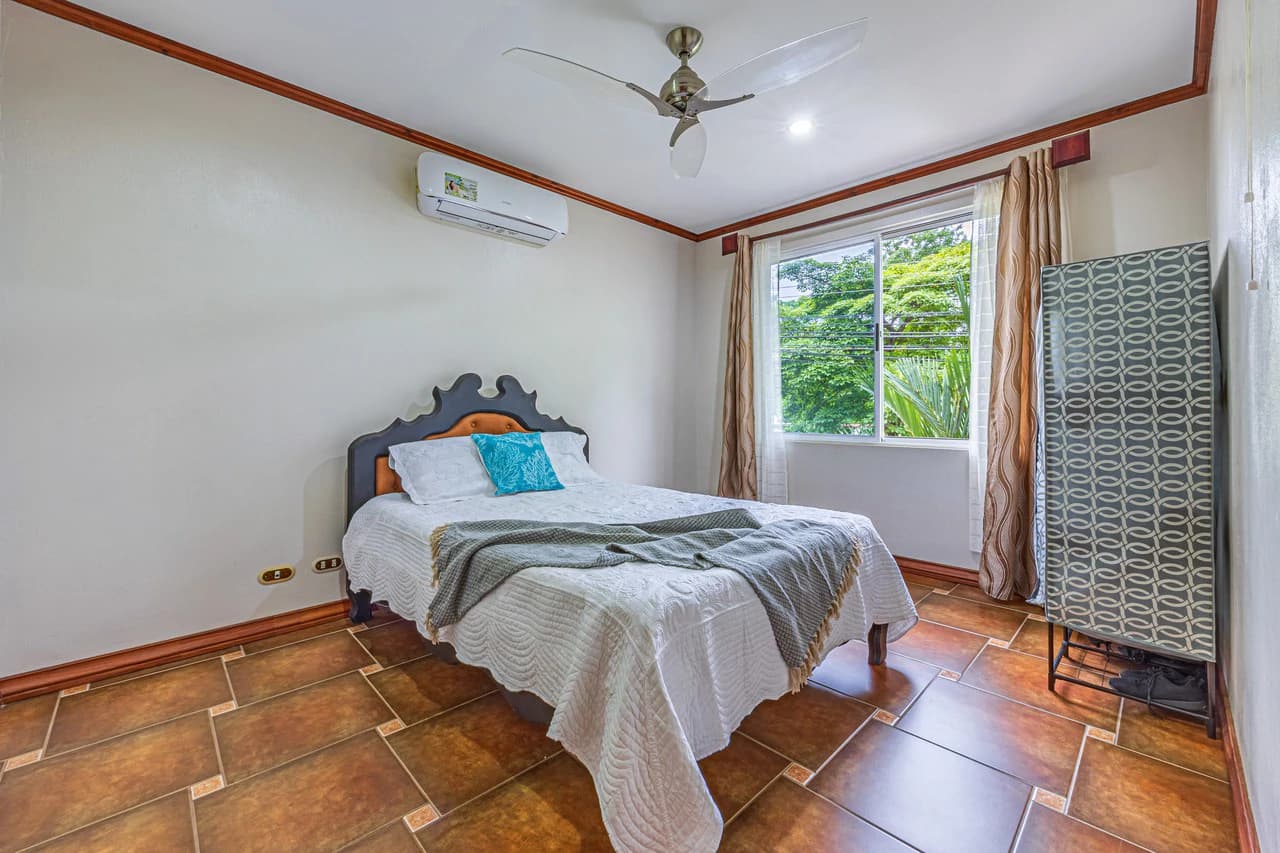 Happy Daze in Uvita: Commercial Building Opportunity in the Heart of Uvita. On Creek with Beautiful Jungle View - photo 26