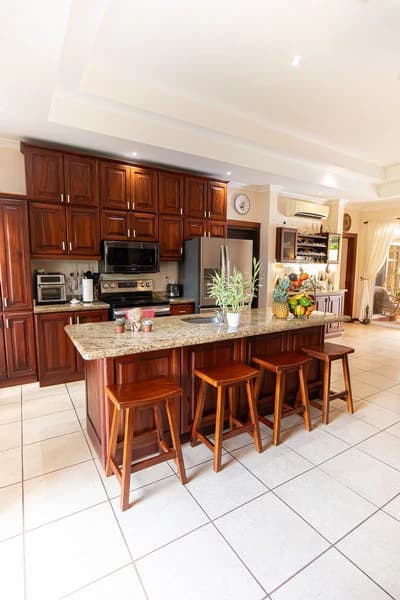 Amazing Casa Tiburon: Large Yard Walking Distance from the Beach! - photo 12