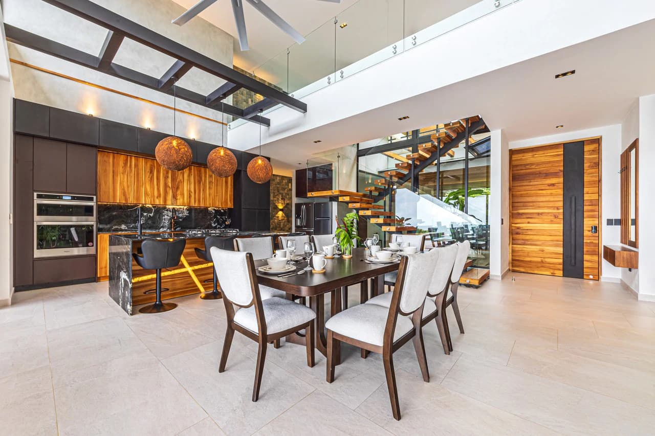 Casa Koules: Architectural 5-Bedroom Oceanview Estate in Prestigious Costa Verde Estates - photo 35