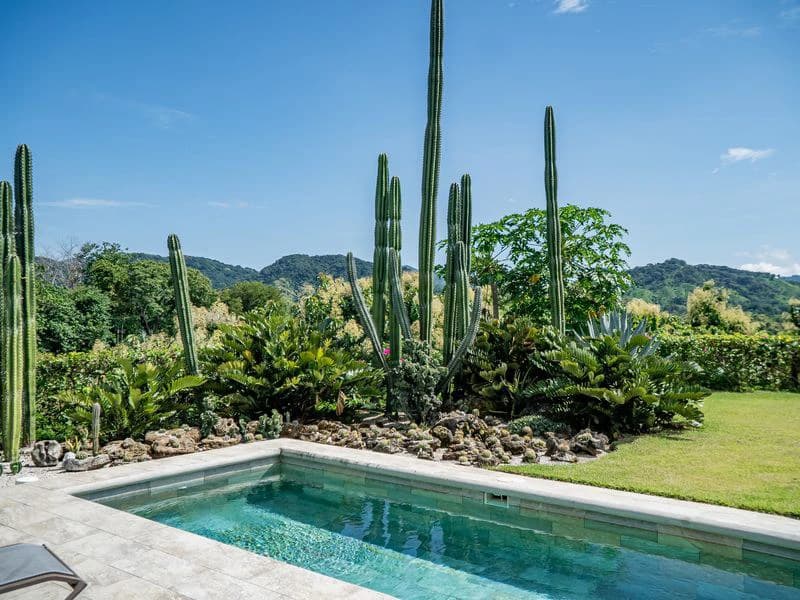 Casa Koi: Luxury 3-Hectare Hilltop Property with Stunning 360° Mountain Views, Main Home, Guest House & Workshop, Minutes from Samara - photo 16