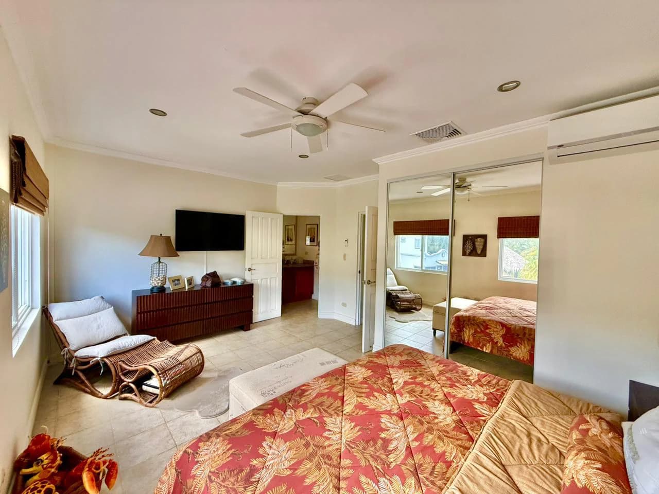 Home in Gated Community Las Nubes - photo 20