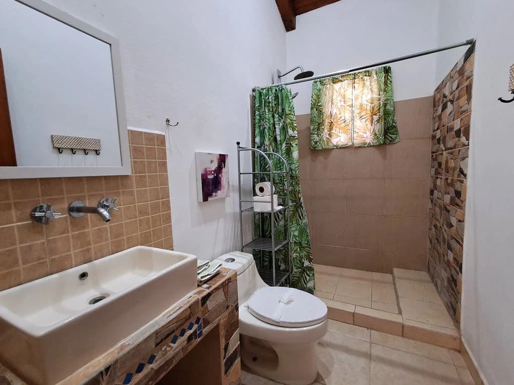 Casa Colibri: Tropical Home with Casita, Pool & Prime Buenavista Location - photo 11