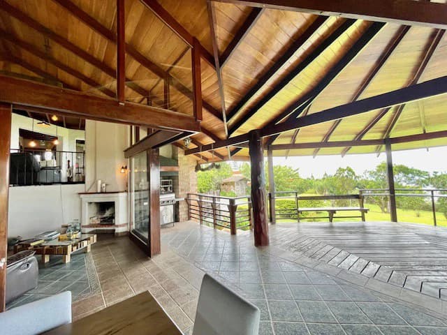 Colonial-Contemporary House with Retractable Star Roof, Guest House, and Panoramic Views - photo 21