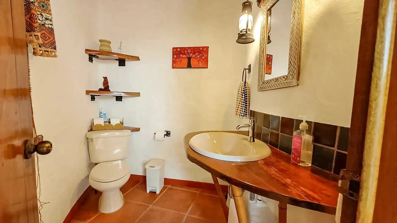 ID 956: Turnkey Entertainment Home with Pool on Titled 1,443m² Lot in Playa Chiquita - photo 15