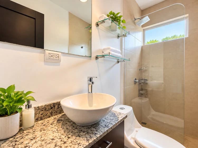 ARA 14: Fully Furnished and Home with Tons of amenities ie. Solar electricity - photo 22