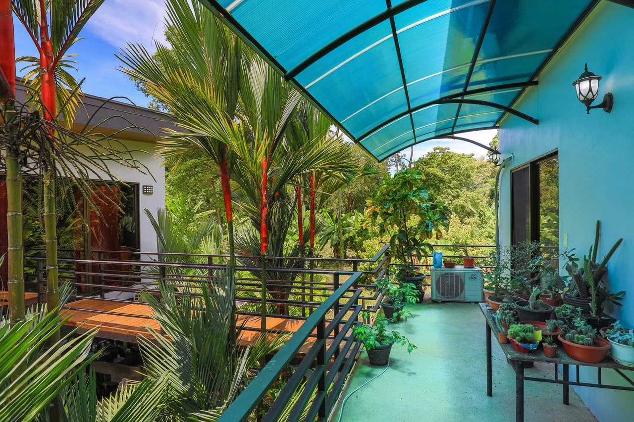 Apartment Hotel with Owners Suite, Fantastic Oportunity for Hostel in Uvita - photo 16