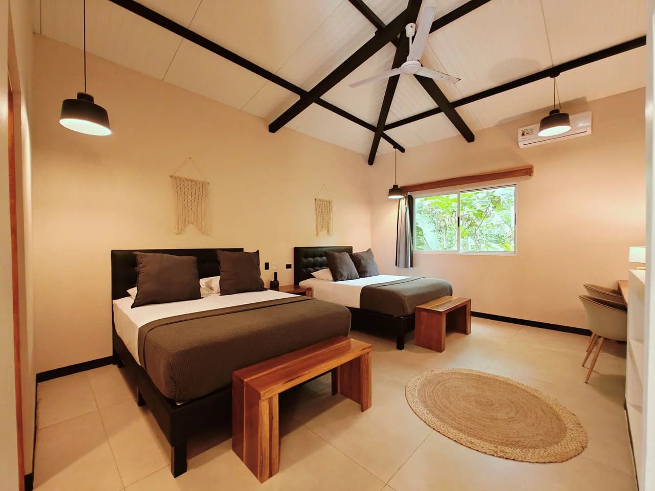 ID 751: Turn-Key Villa with Proven Income Near Cahuita National Park – Main House, Casita, and Stunning Pool on Over Half an Acre - photo 24