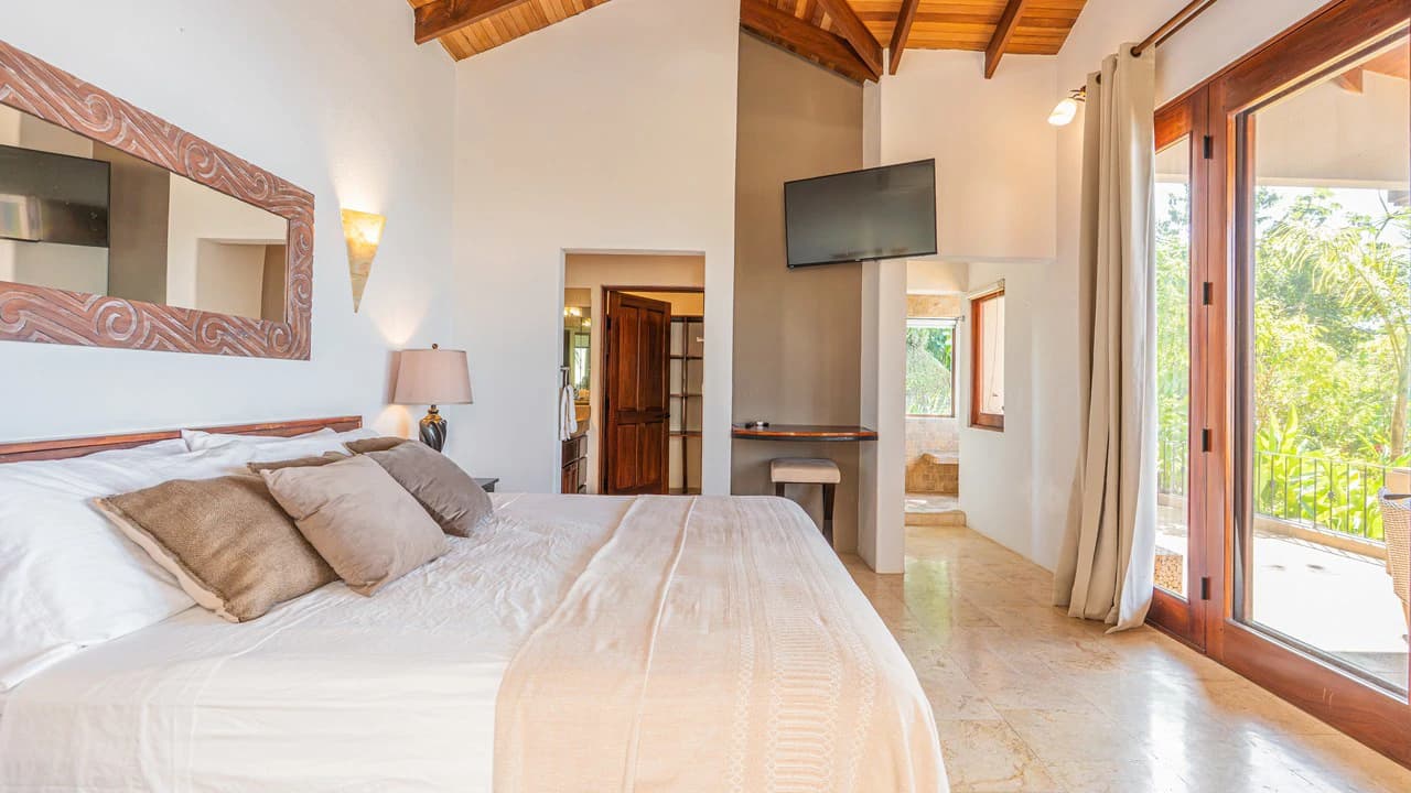 Ocean View Luxury Estate with An Incredible Location in Dominical - photo 31
