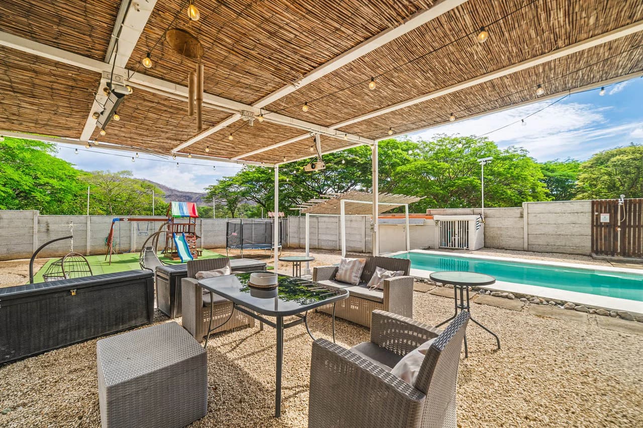 Casa Diria: Peaceful Turnkey 2BR Near Beaches - photo 8