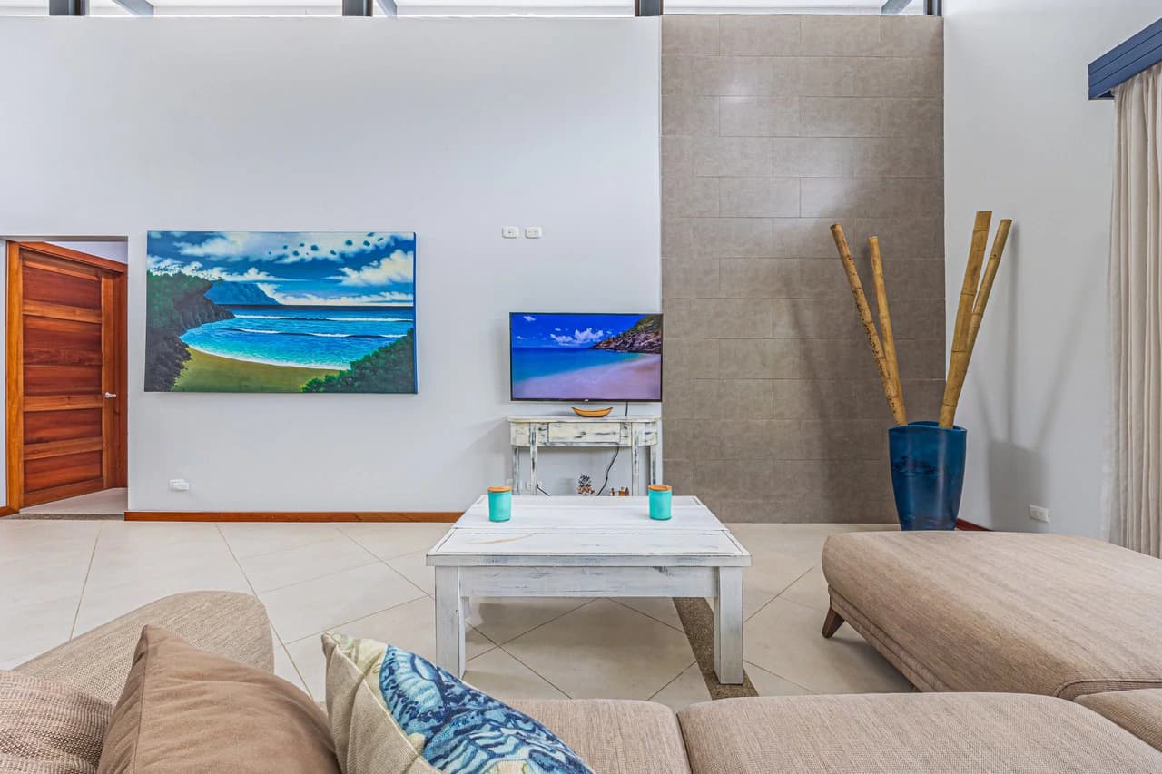 Uvita Home in Jardines del Sol with Private Pool and Dual Suites: Near the Coast House For Sale in Uvita - photo 4