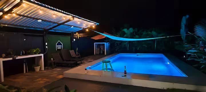 Butterfly Wings House 3 Bed 2 Bath Walking Distance To Town - photo 7