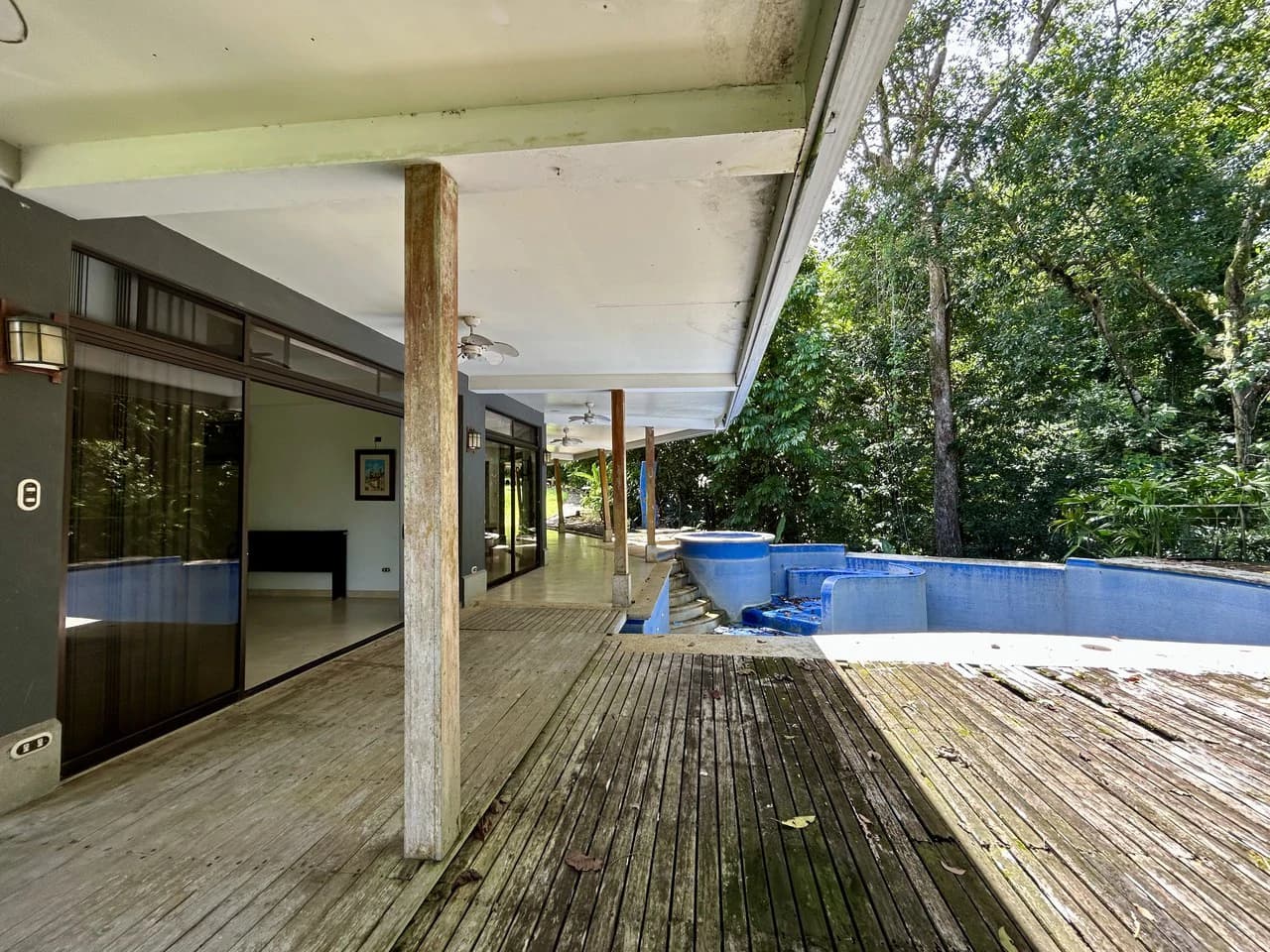 Fixer-Upper Home with an studio Office in Palmar Norte on a 7.58 Acres Property - photo 55