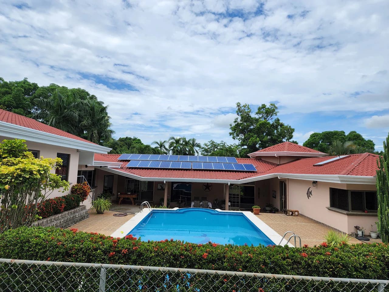 Countryside and Near the Coast House For Sale in Higuito - photo 63