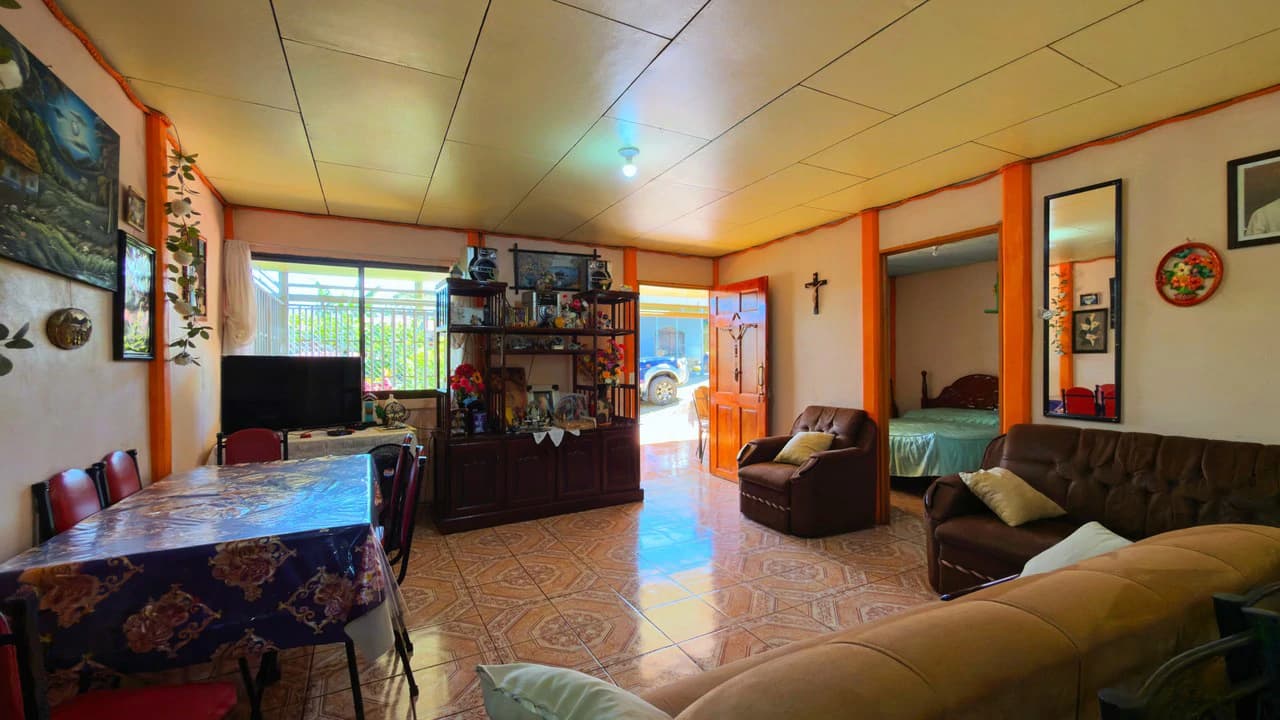 House For Sale in Pavones - photo 4