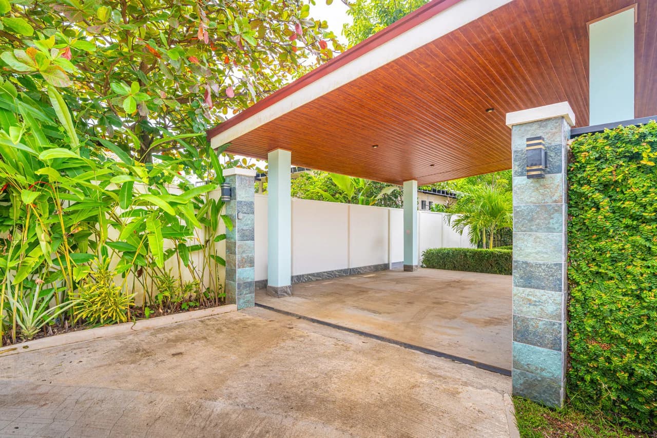 Villa Esmeralda: Big Pool. Big Lot. Big Lifestyle. Central Uvita, Walk to Everything! - photo 6