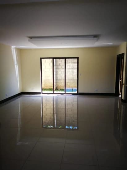 Townhouse For Sale in Santo Domingo - photo 7