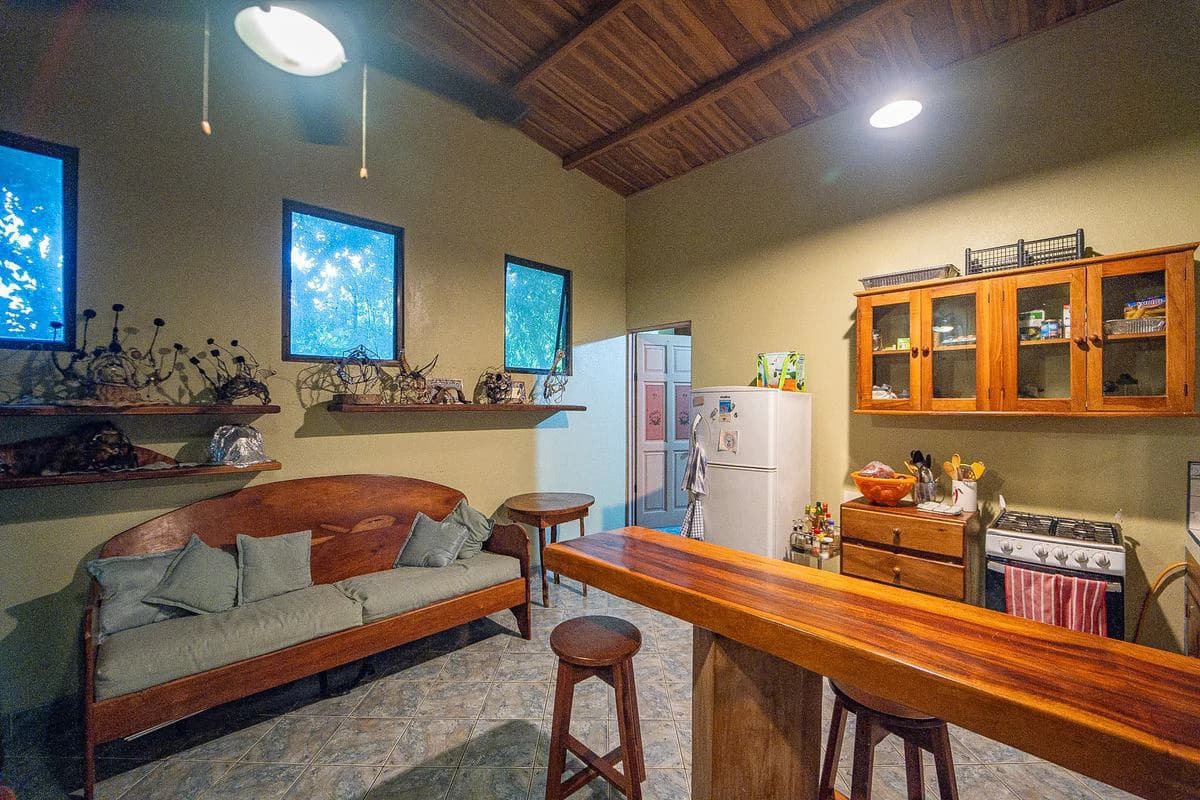 Casa La Choza: Affordable Tiny Home with Expansion Potential, Just a 5-Minute Walk from Buenavista Beach - photo 5